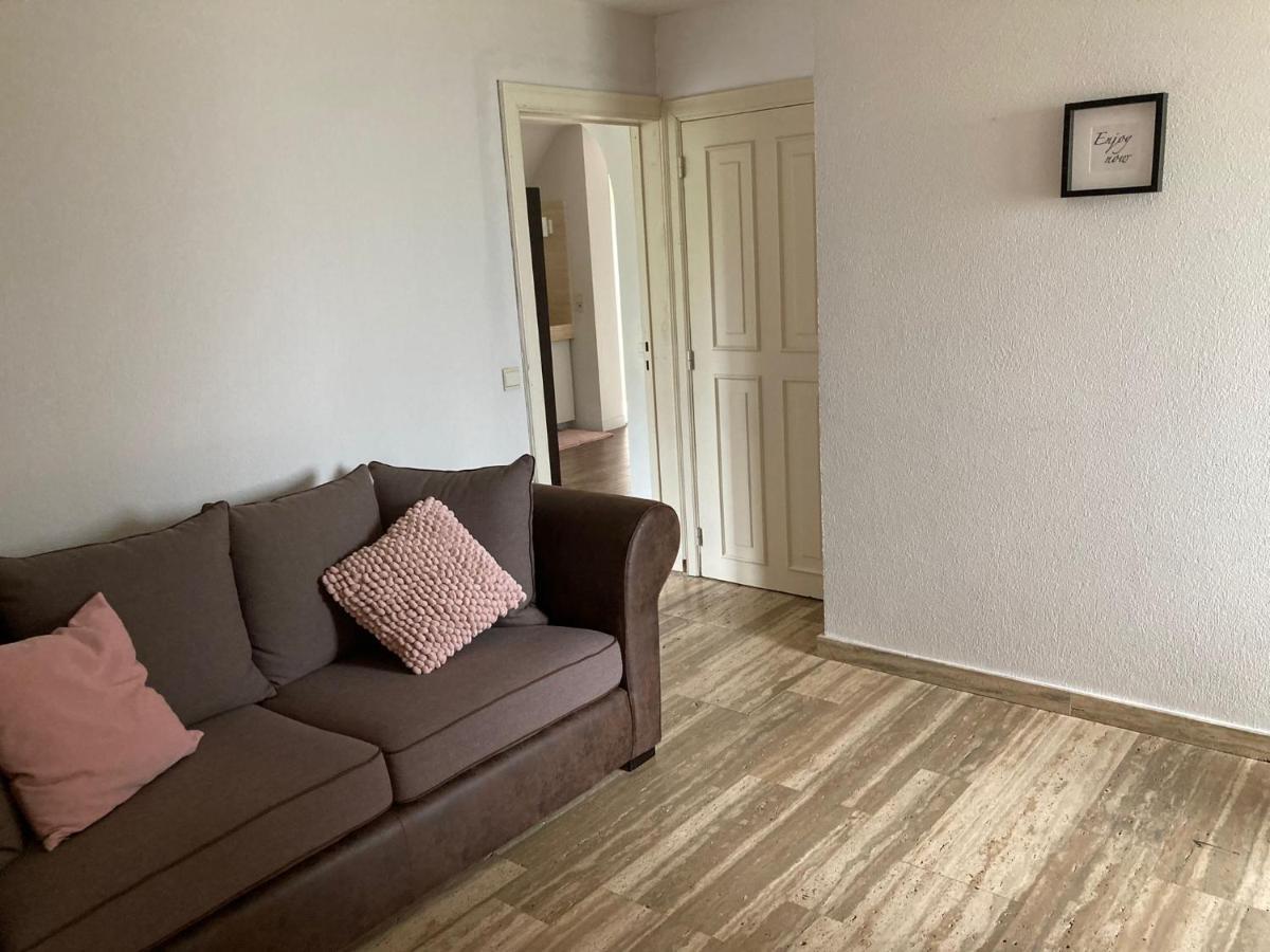 Rustig Appartement In Het Groen Met Terras Kontich المظهر الخارجي الصورة